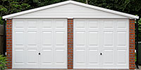 Garage 16ft wide (Click to view)